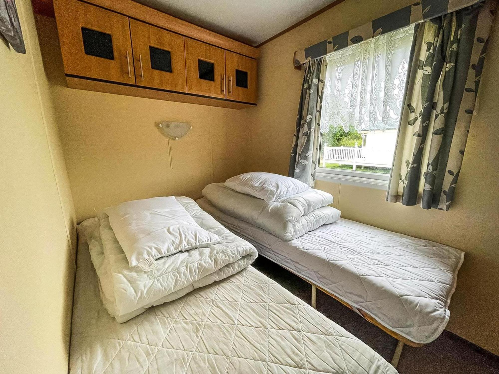 Great Dog Friendly Caravan To Hire With Field Views In Norfolk Ref 10132B Belton with Browston Exterior photo